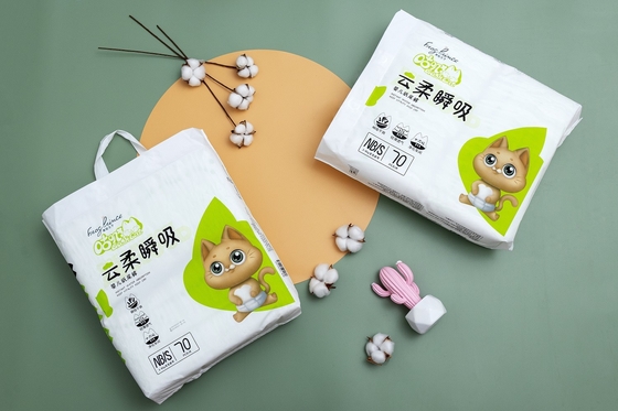 Non Woven Fabric Disposable Baby Diapers With PE Backsheet