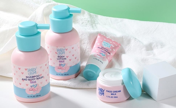 Gentle And Nurishing Ingredient Moisturizing Baby Bath Gift Sets Strawberry